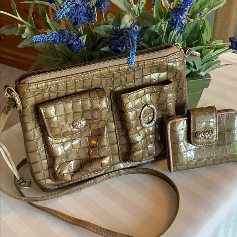 Brighton crossbody w/ matching wallet
